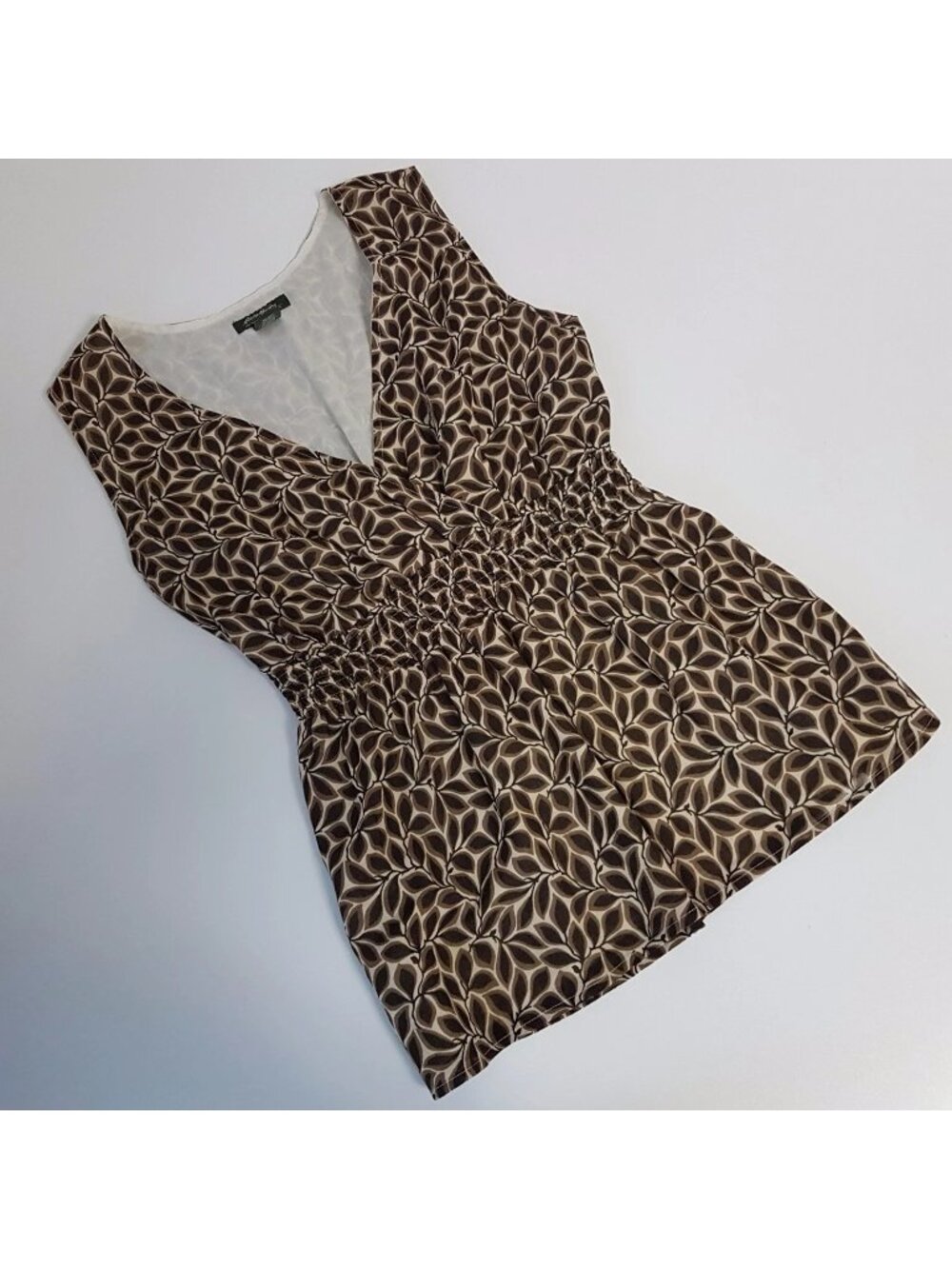 Eddie Bauer Sleeveless Blouse Brown Geometric Smocked Waist Women's Large